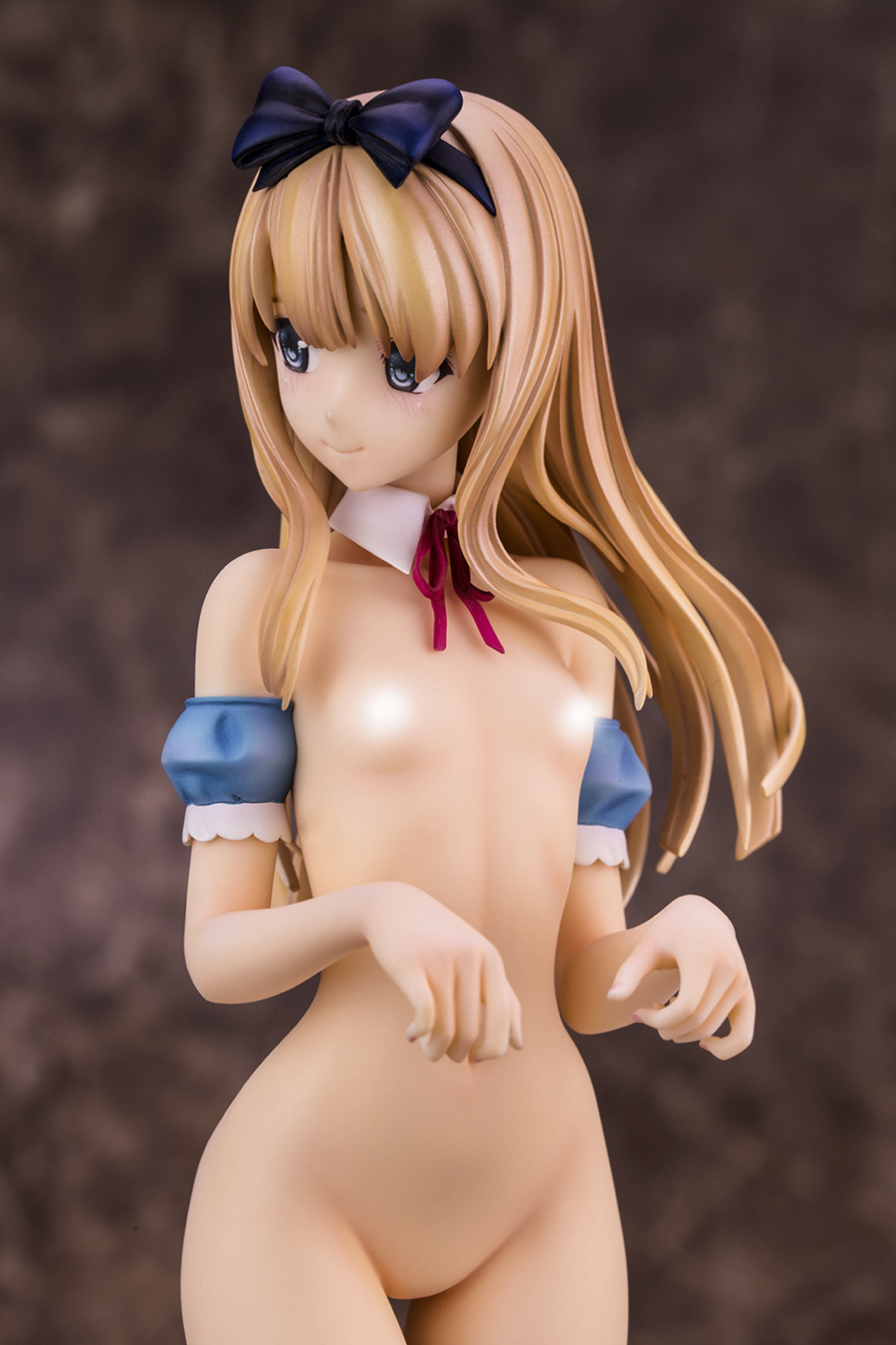 Aki naked figure